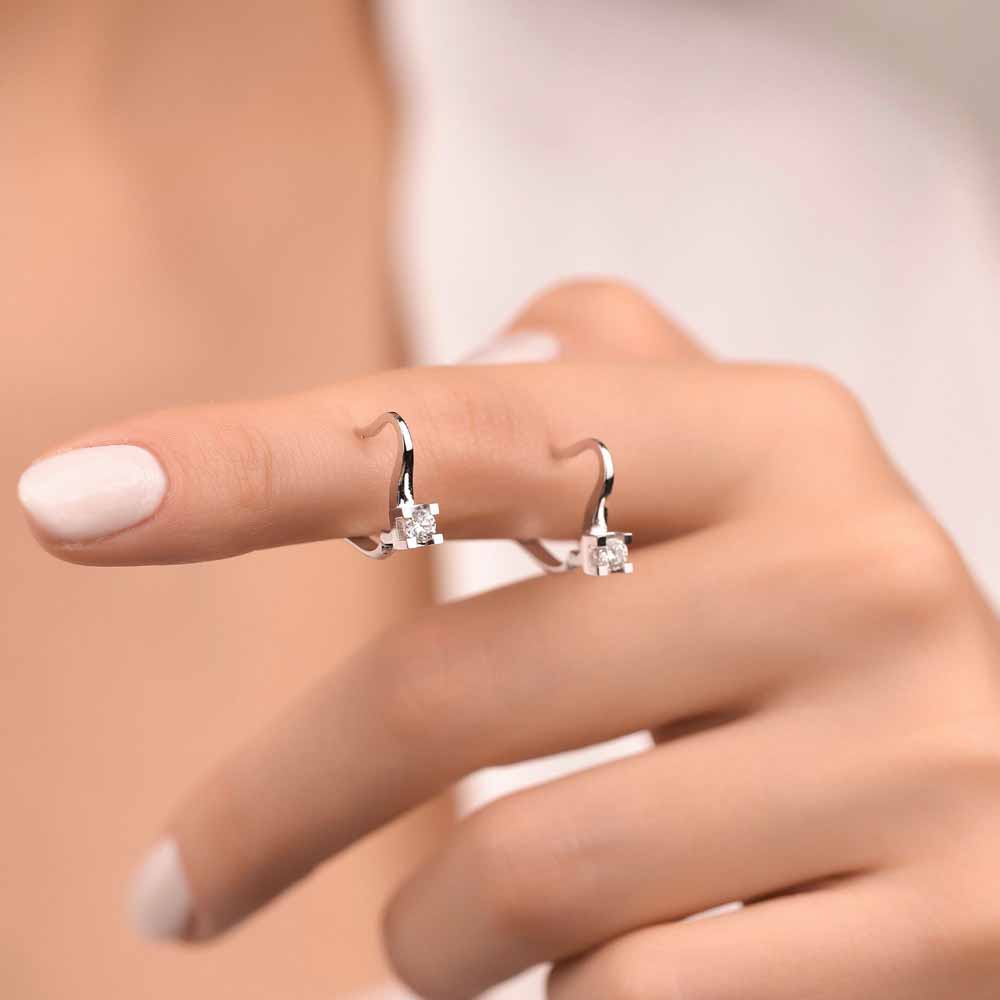 0,33 Karat Pırlanta Tektaş Küpe