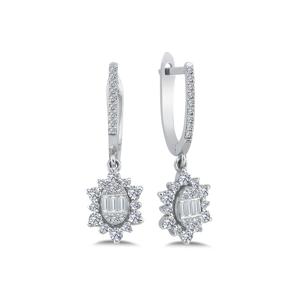 0,70 Karat Pırlanta Özel Tasarım Baget Küpe