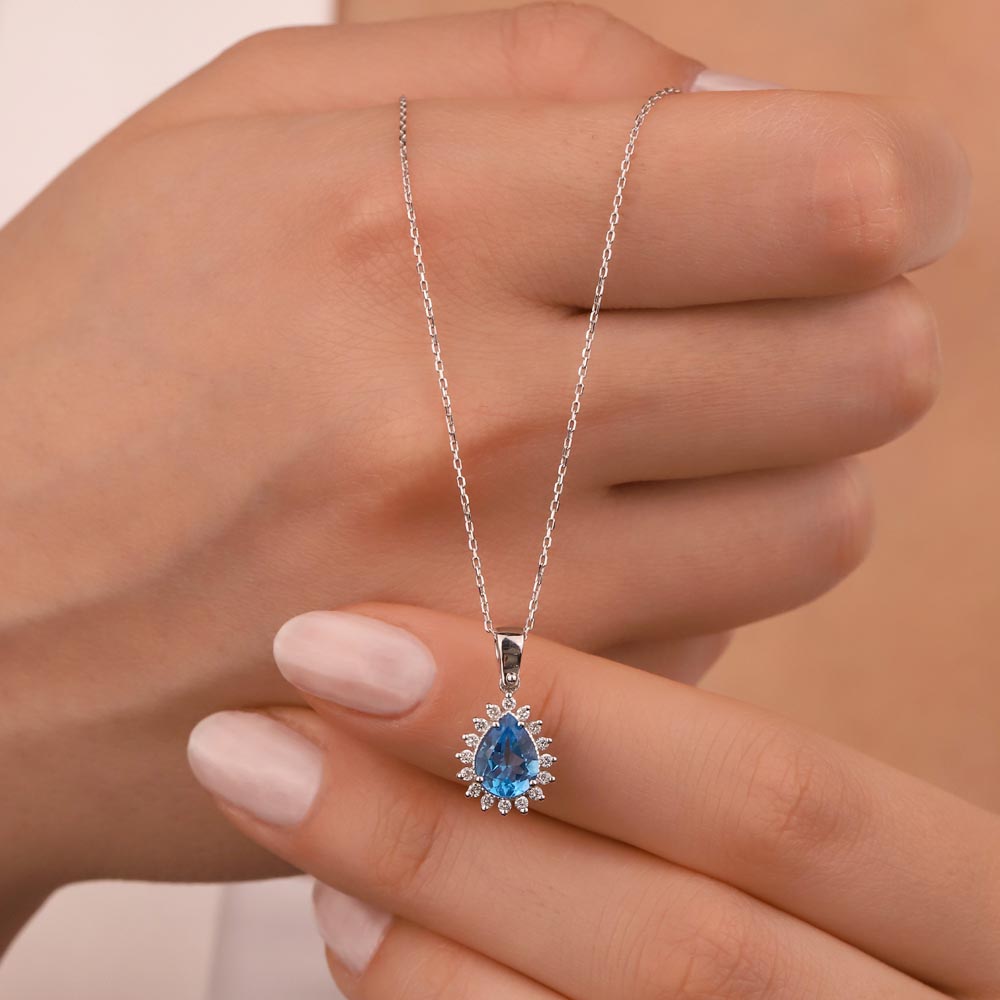 1.40 Karat Pırlanta Damla London Blue Topaz Kolye
