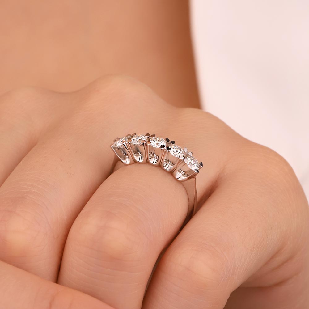 Beştaş Yüzükler 0,75 Karat Pırlanta Beştaş Yüzük