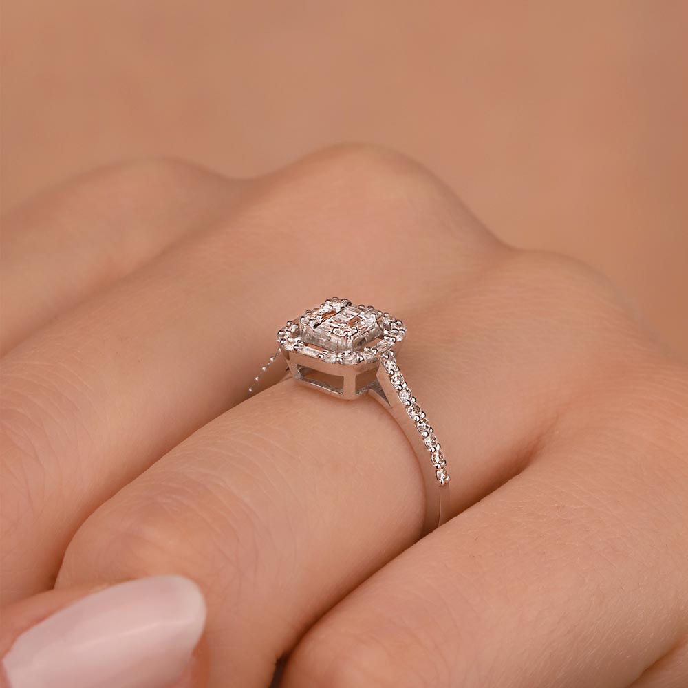 0,33 Karat Pırlanta Baget Yüzük