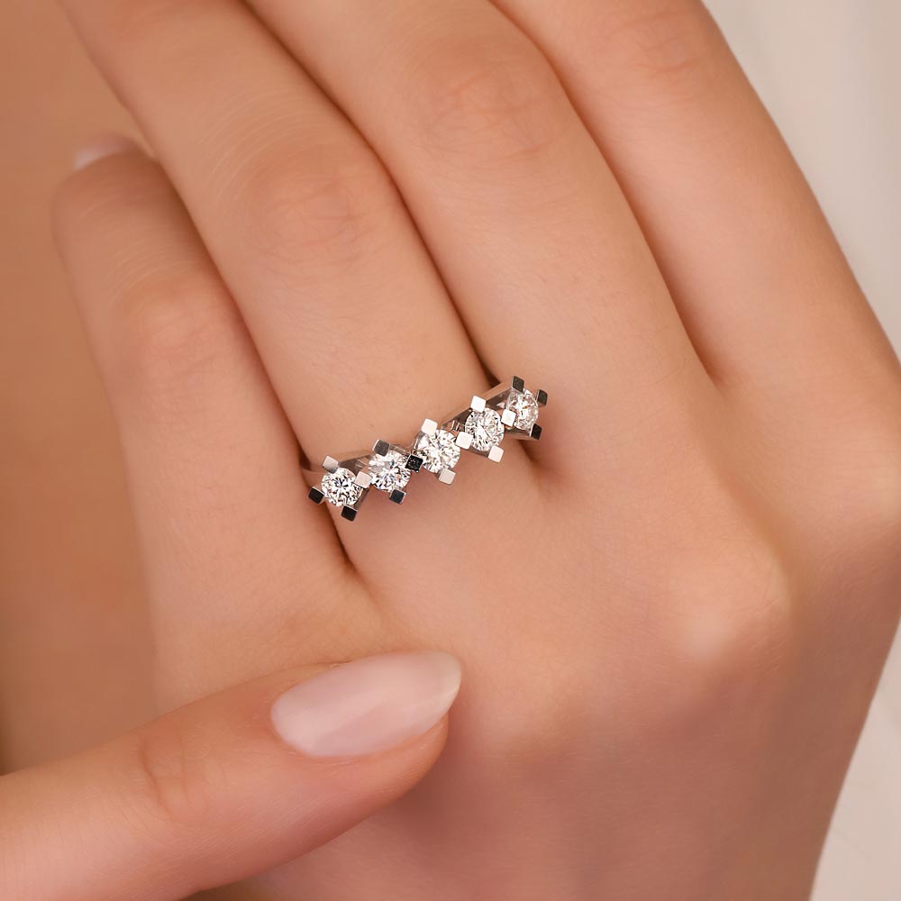 Beştaş Yüzükler 1,00 Karat Pırlanta Kare Tırnak Valiente Beştaş Yüzük