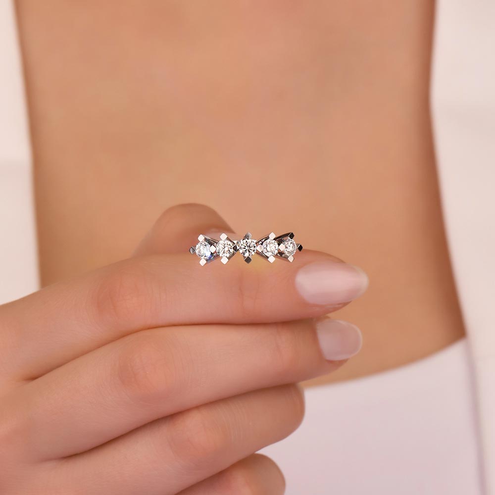 Beştaş Yüzükler 1,00 Karat Pırlanta Kare Tırnak Valiente Beştaş Yüzük