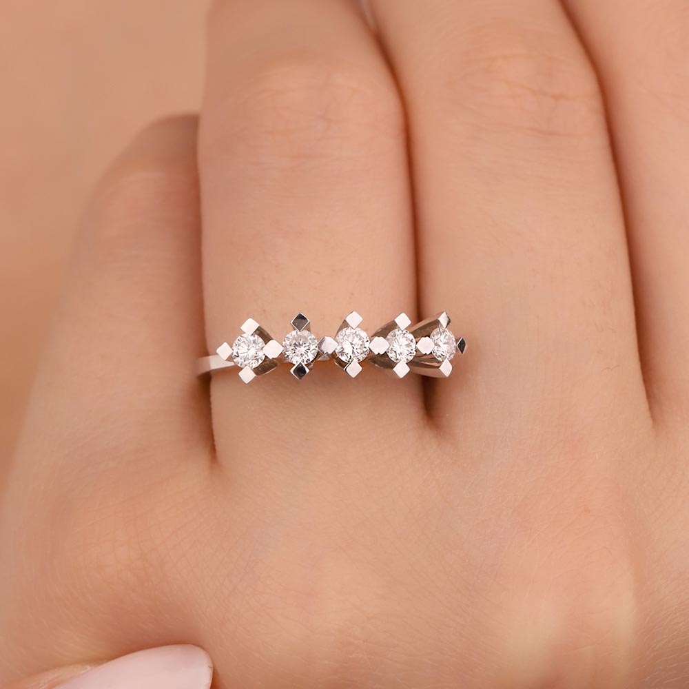 Beştaş Yüzükler 0.50 Karat Pırlanta Kare Tırnak Beştaş Yüzük