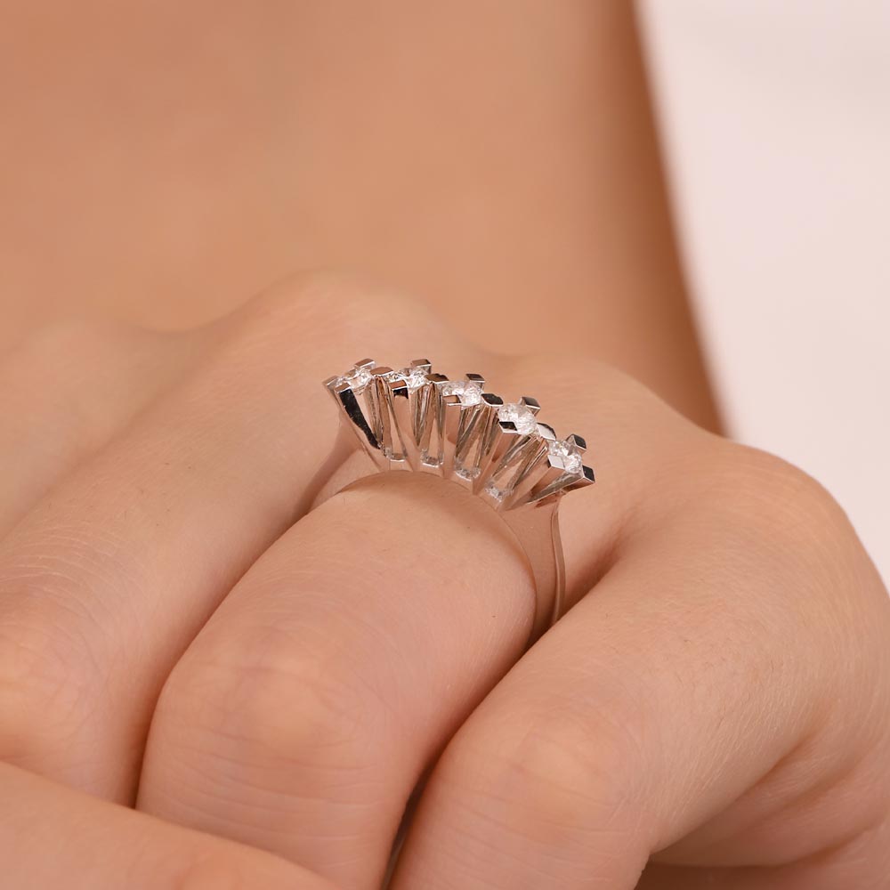 Beştaş Yüzükler 0.50 Karat Pırlanta Kare Tırnak Beştaş Yüzük