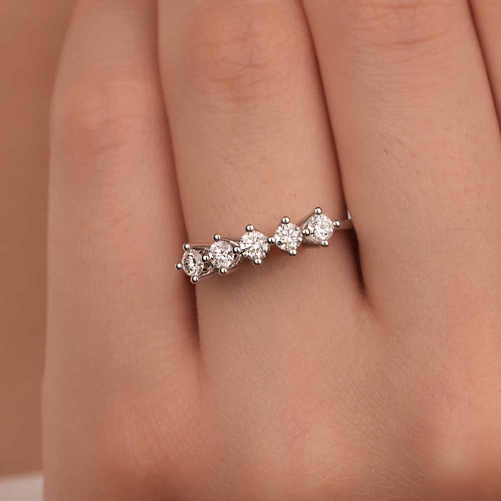 Beştaş Yüzükler 0,50 Karat Pırlanta Beştaş Yüzük