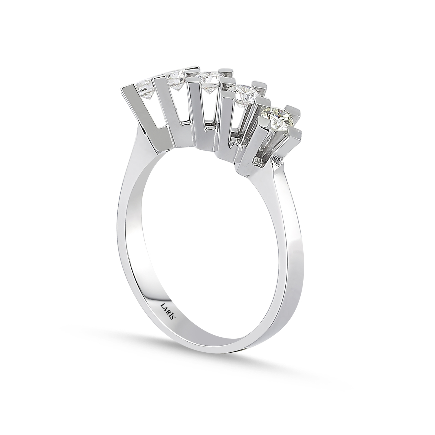 Beştaş Yüzükler 0.40 Karat Pırlanta Kare Tırnak Valiente Beştaş Yüzük