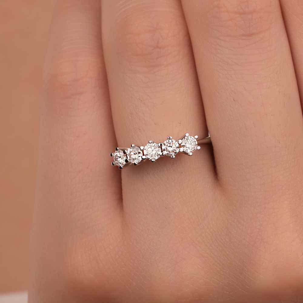 Beştaş Yüzükler 0,70 Karat Pırlanta Beştaş Yüzük