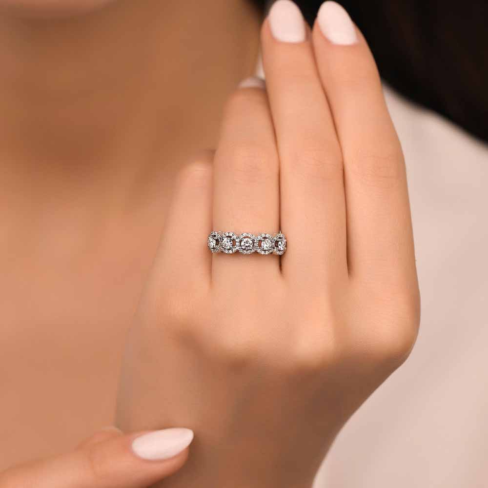 Beştaş Yüzükler 0,73 Karat Pırlanta Özel Tasarım Halo Beştaş Yüzük