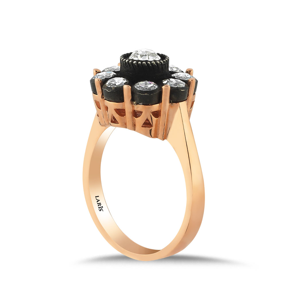 0,73 Karat Elmas Gül Yüzük