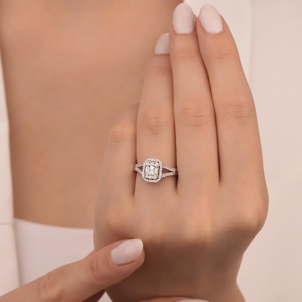 0.40 Karat Pırlanta Çift V Kollu Baget Yüzük