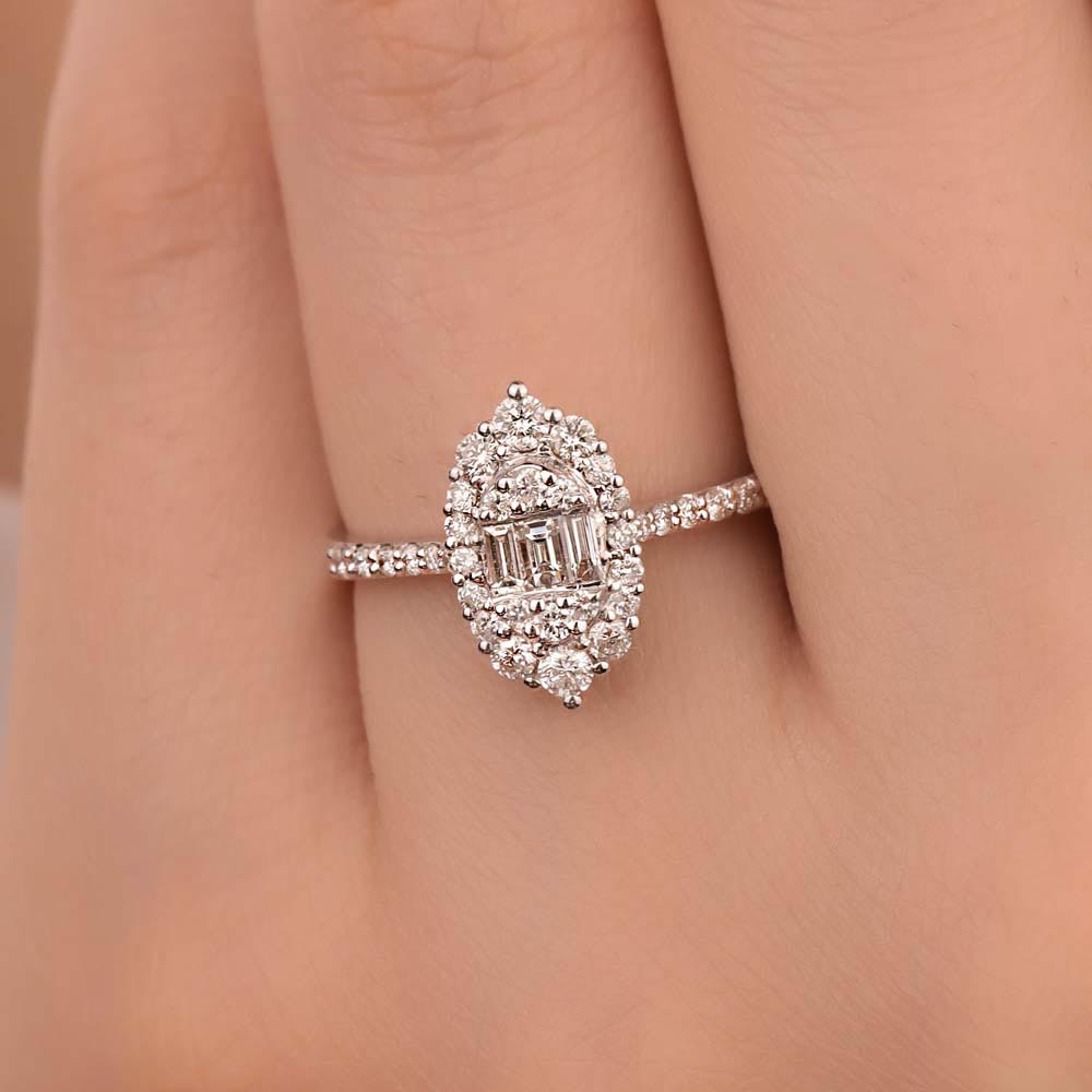 Baget Yüzükler 0.59 Karat Pırlanta Özel Tasarım Baget Yüzük