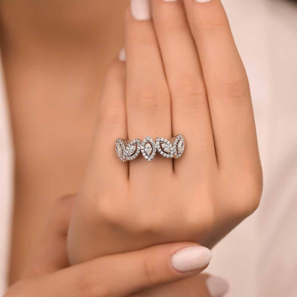 Beştaş Yüzükler 1.39 Karat Pırlanta Özel Tasarım Markiz Kesim Beştaş Yüzük