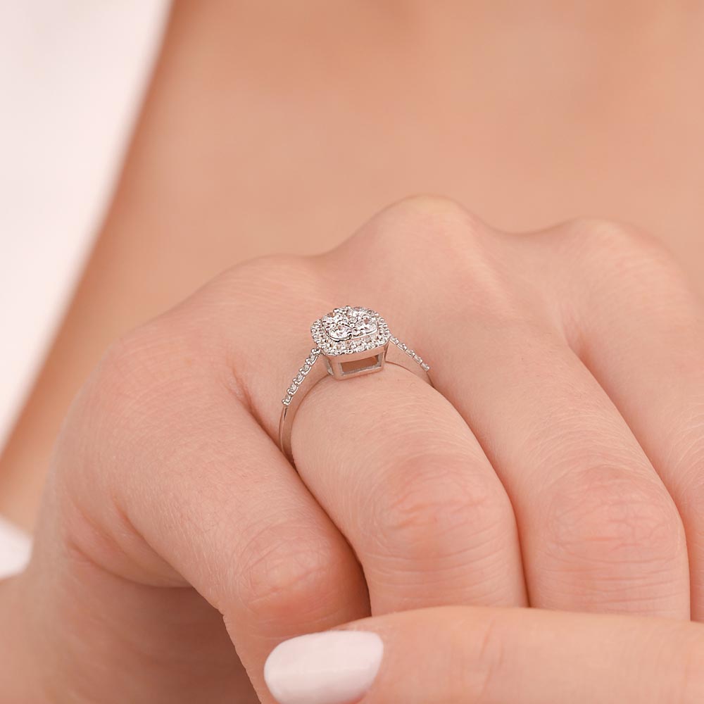 0.49 Karat Pırlanta Daisy Coronet Yüzük