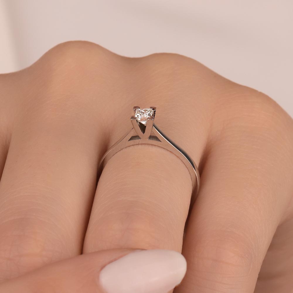 Tektaş Yüzükler 0,24 Karat Prenses Kesim Pırlanta Tektaş Yüzük