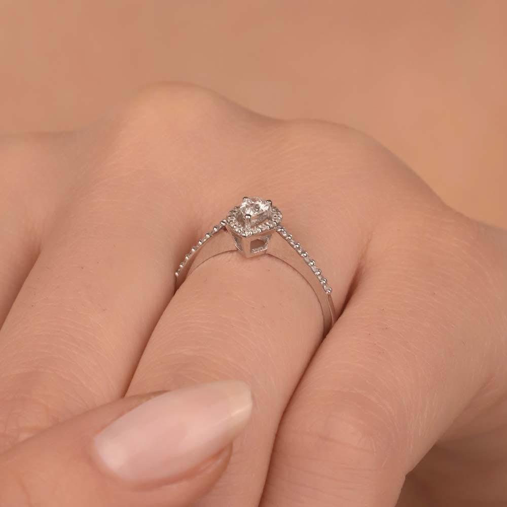 Özel Tasarım Yüzükler 0.40 Karat Pırlanta Damla Halo Tektaş Yüzük