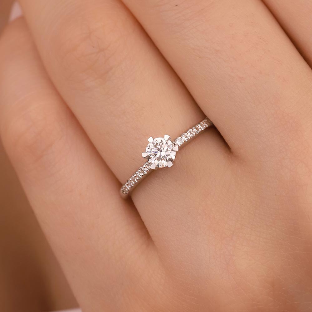 Tektaş Yüzükler 0.64 Karat Pırlanta Tektaş Yüzük