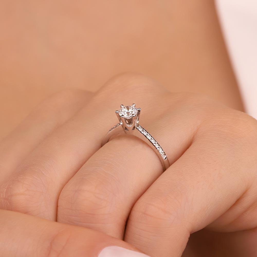 Tektaş Yüzükler 0.64 Karat Pırlanta Tektaş Yüzük