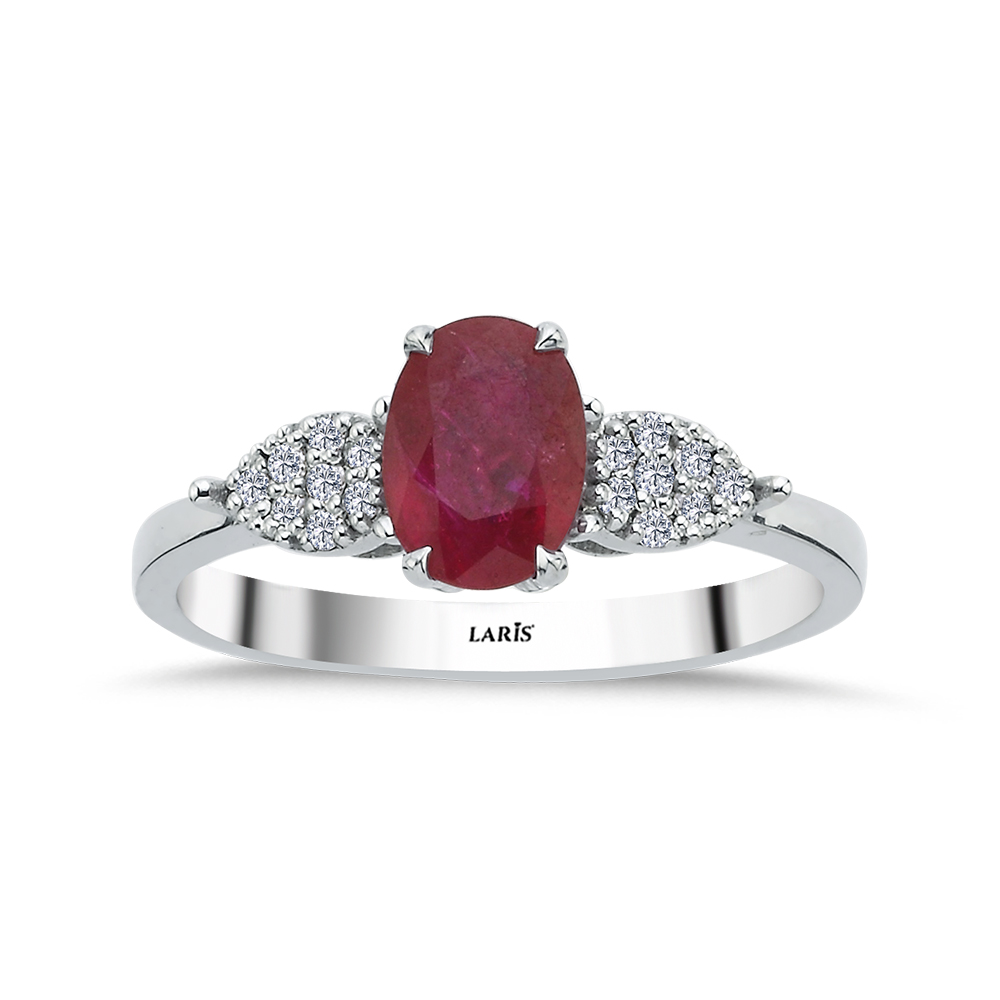 1,25 Karat Pırlanta Oval Kesim Stern Yakut Yüzük