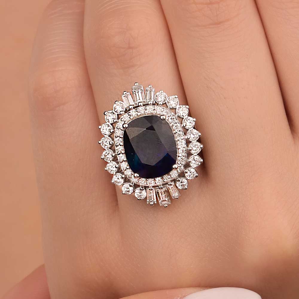 Safir Yüzükler 8,60 Karat Pırlanta Cushion Kesim Mega Safir Yüzük