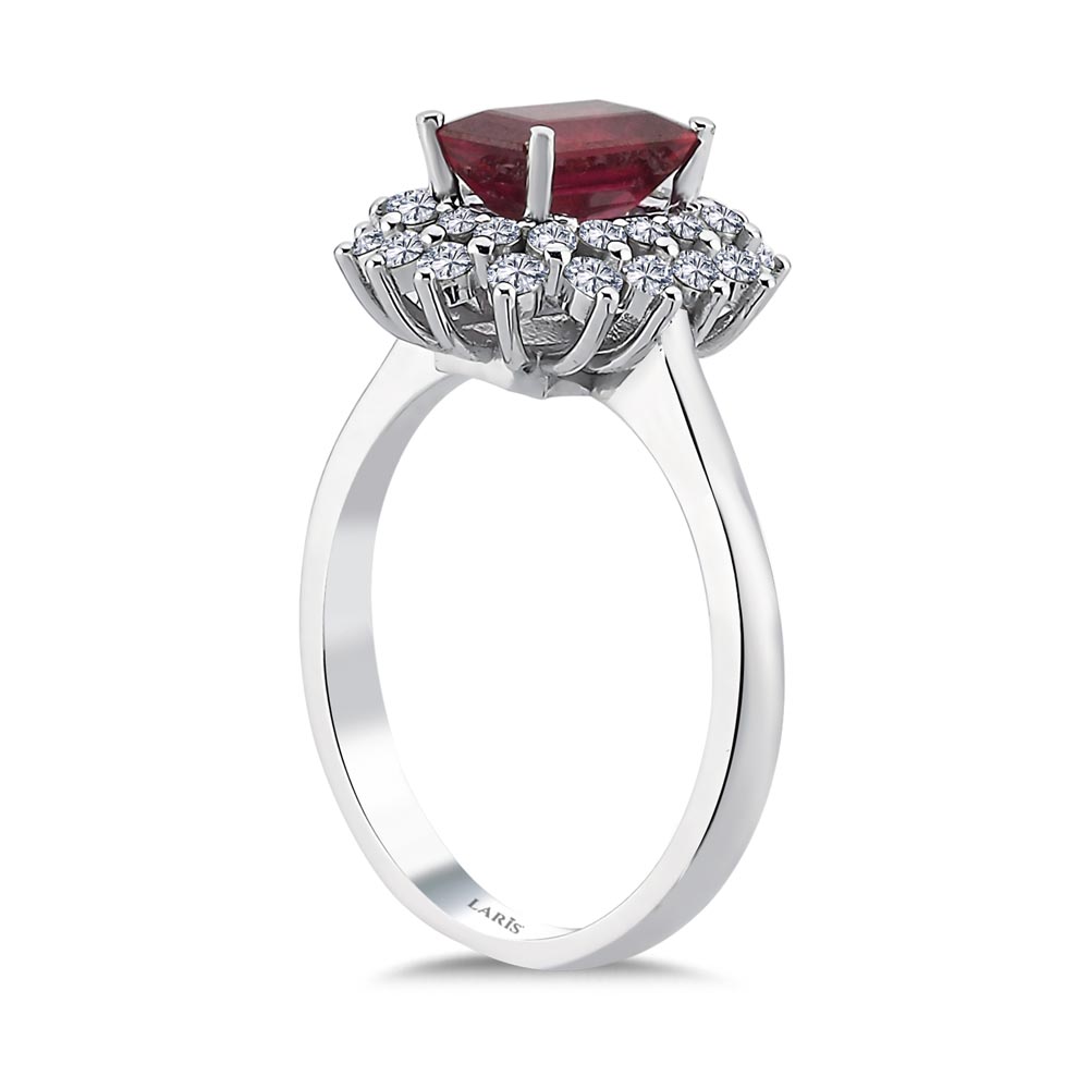 2,06 Karat Pırlanta Stern Yakut Anturaj Yüzük